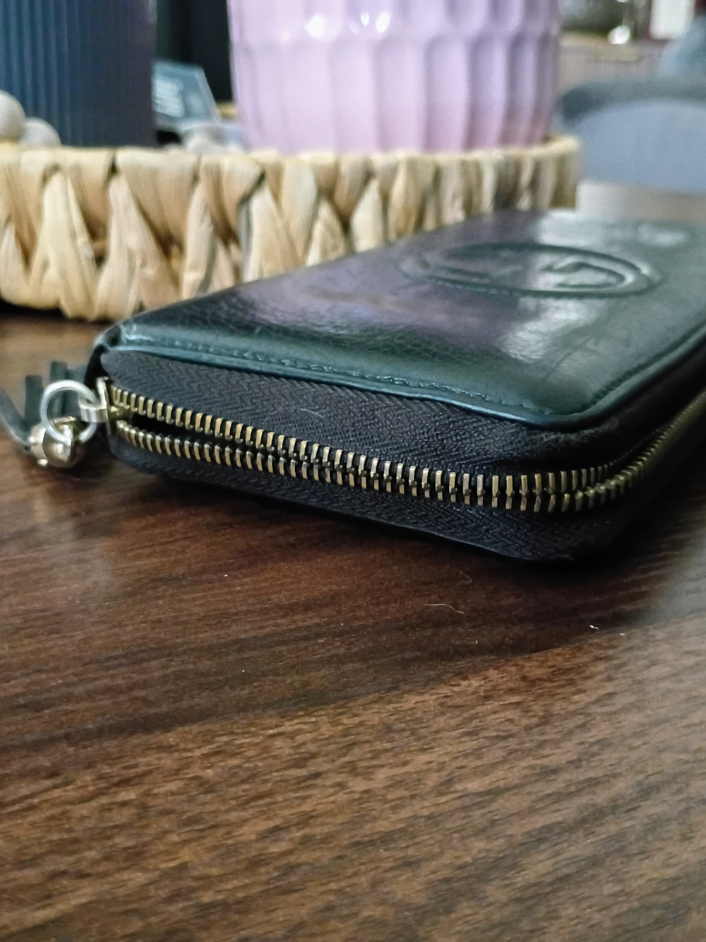 Gucci Soho Black Pebbled Leather Zip Around Wallet Tassel (As-Is) - Picture 10 of 13